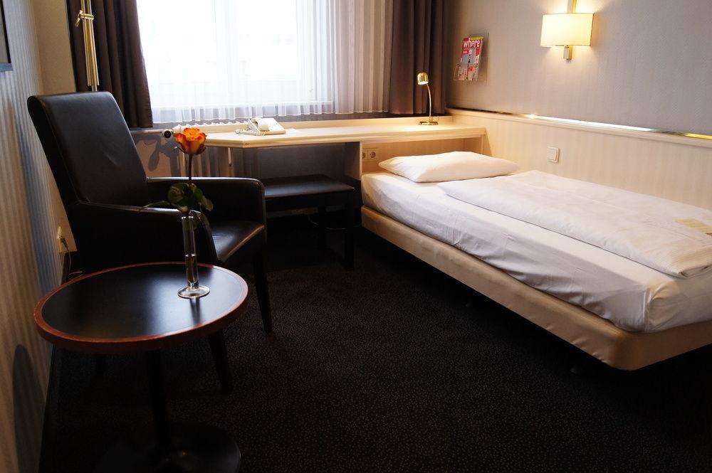 Plaza Am Kurfuerstendamm 3* Berlino