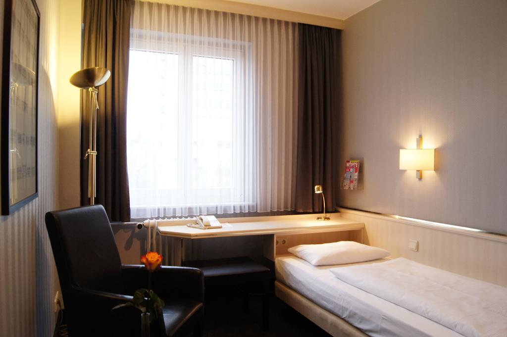 Plaza Am Kurfuerstendamm Hotel Berlino